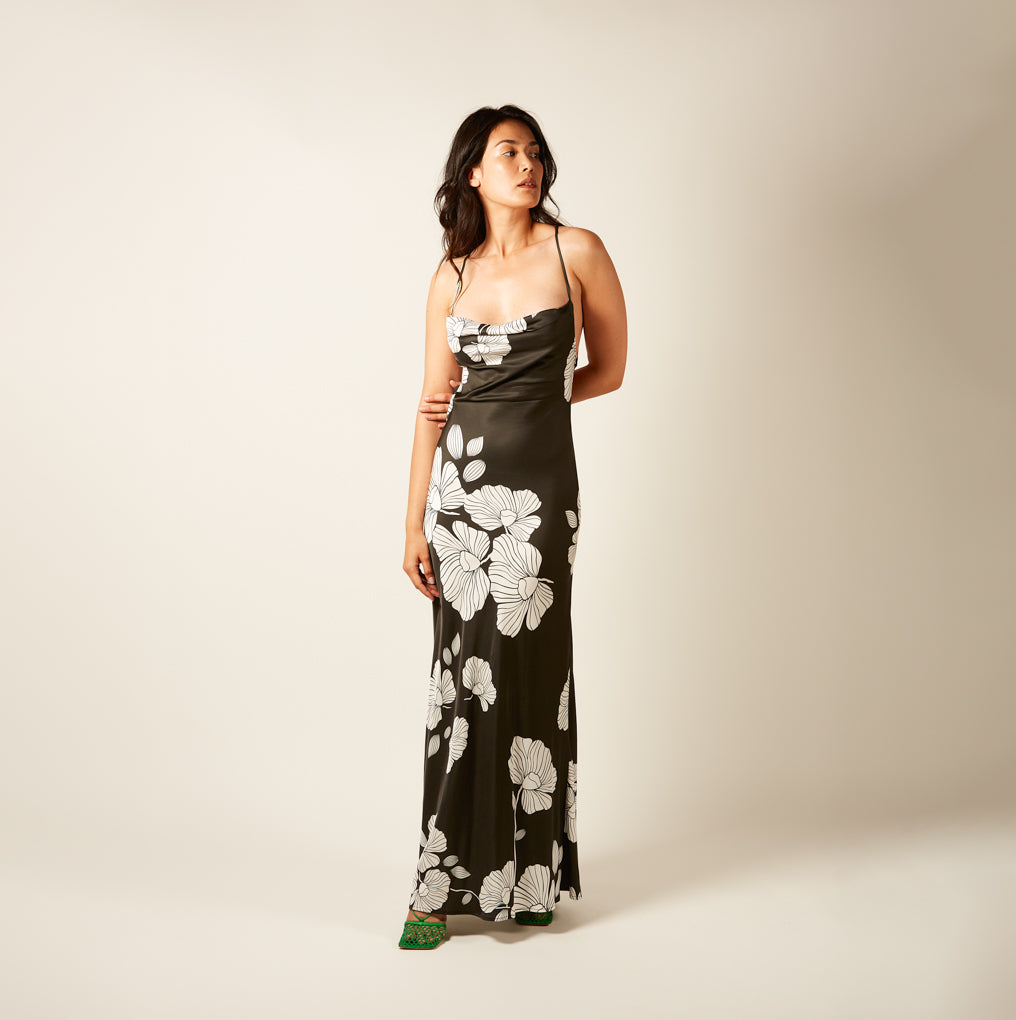 jjRobe longue dos-nu CANETTES | Parisienne et Alors 