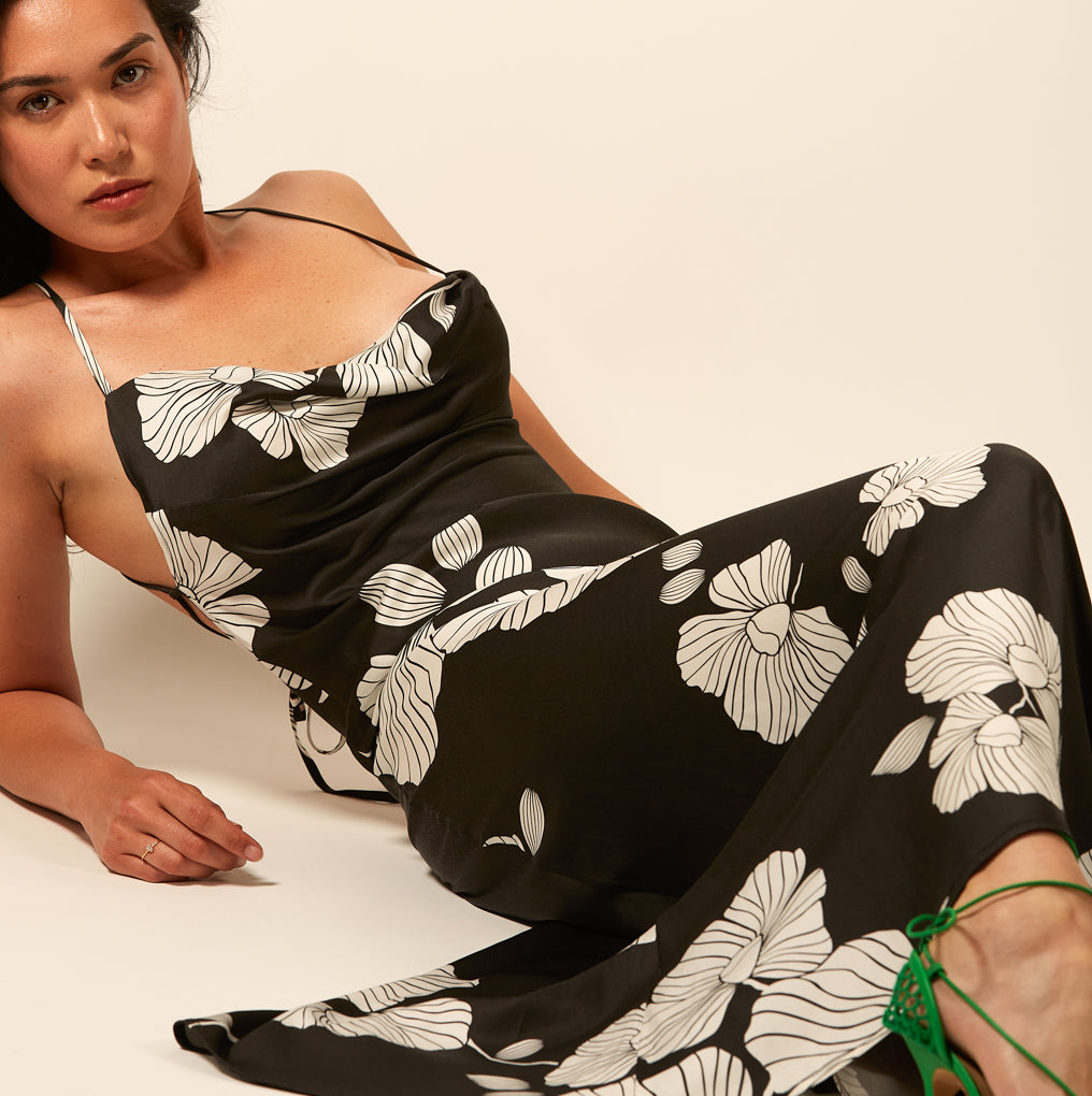 jjRobe longue dos-nu CANETTES | Parisienne et Alors 