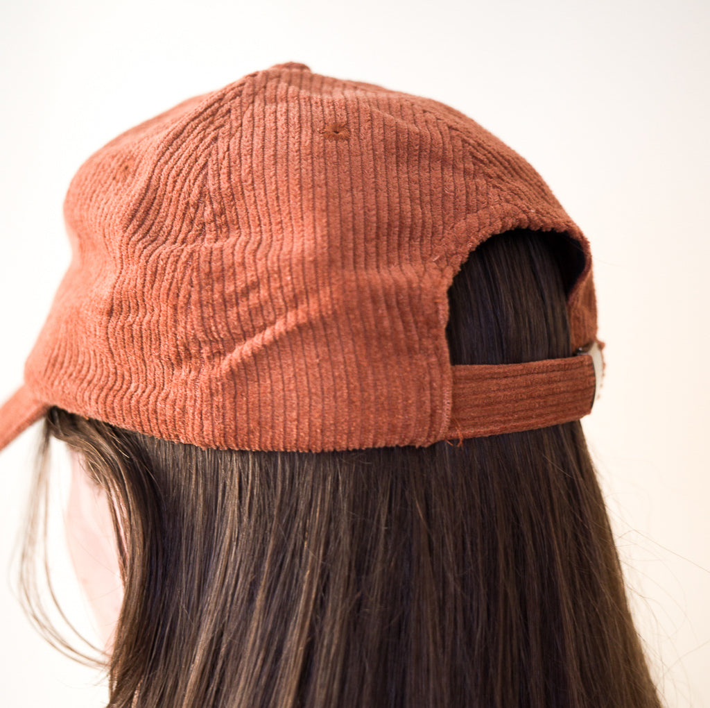 jjCasquette en velours MONTMARTRE | Parisienne et Alors 